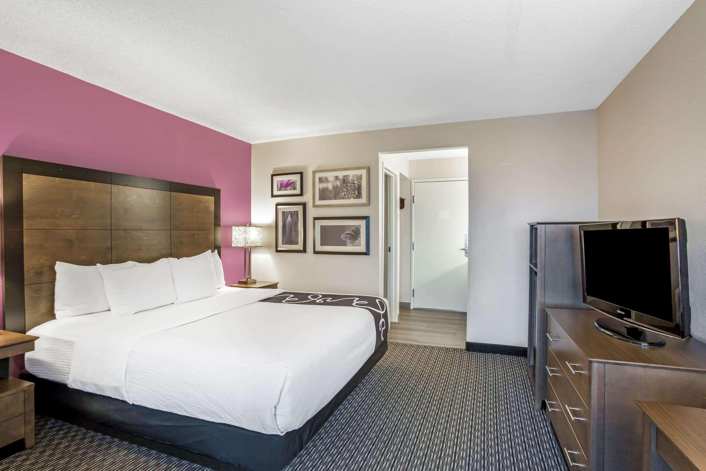 La Quinta By Wyndham Hartford Bradley Airport Hotell Windsor Locks Eksteriør bilde