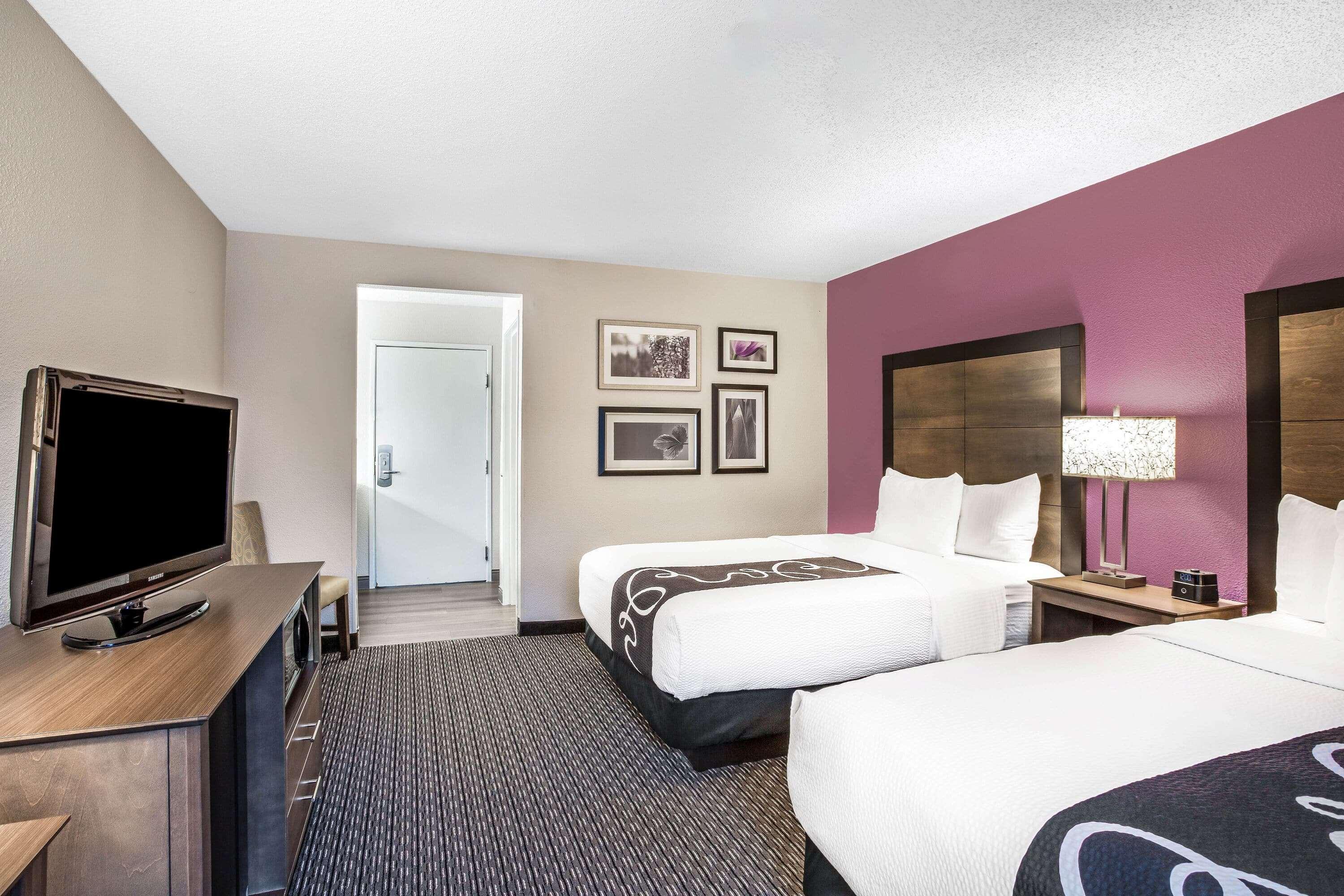 La Quinta By Wyndham Hartford Bradley Airport Hotell Windsor Locks Eksteriør bilde