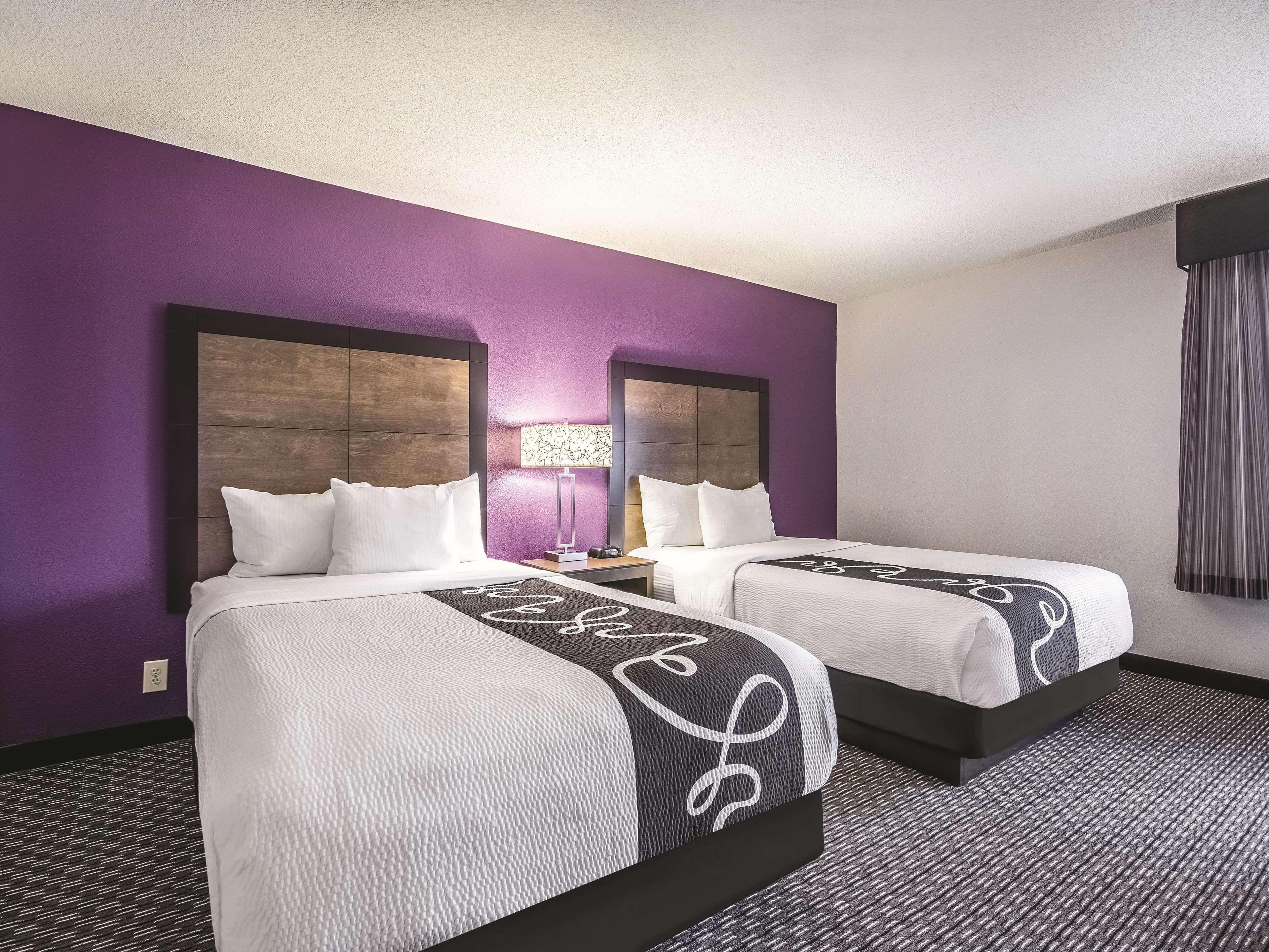 La Quinta By Wyndham Hartford Bradley Airport Hotell Windsor Locks Eksteriør bilde