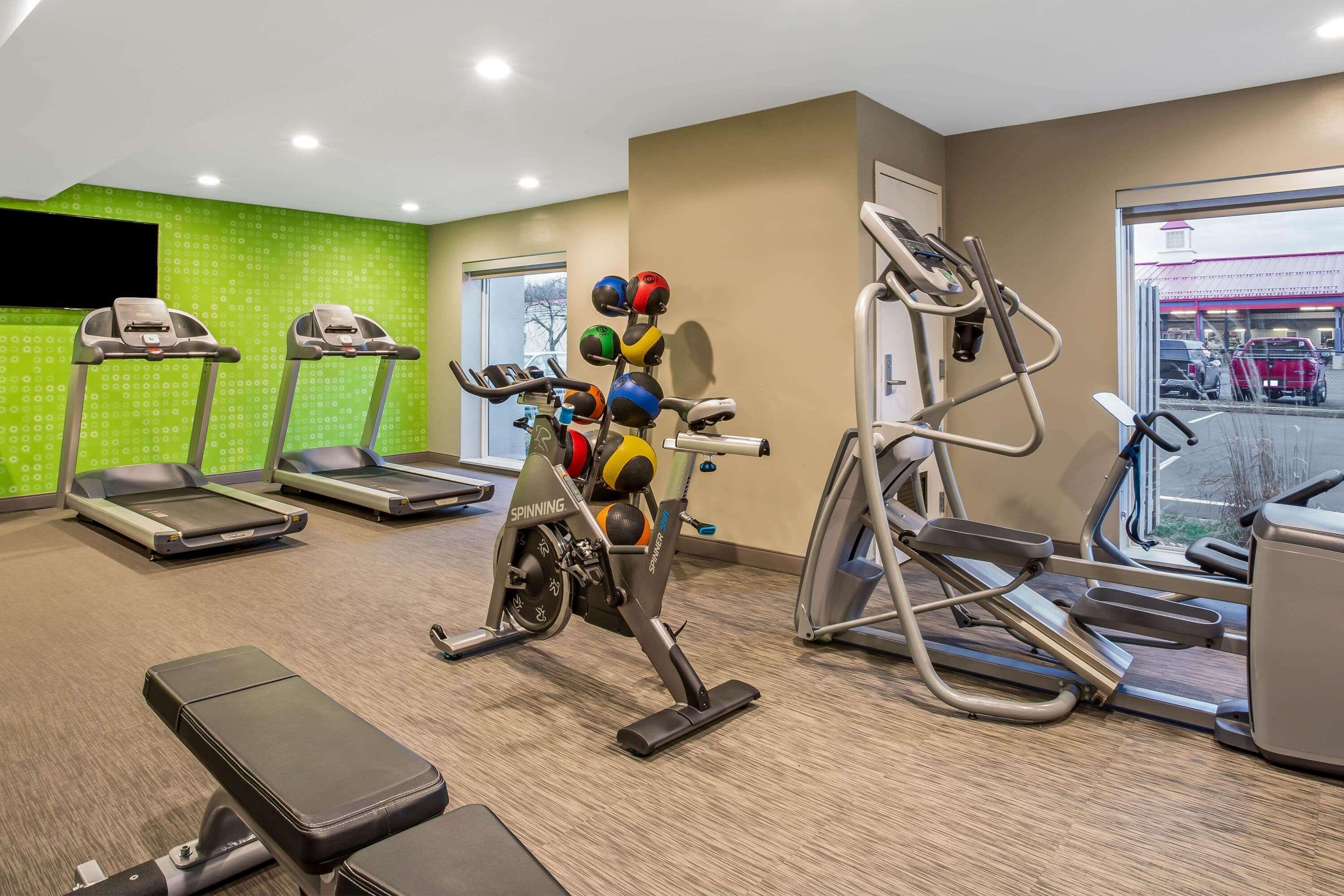 La Quinta By Wyndham Hartford Bradley Airport Hotell Windsor Locks Eksteriør bilde